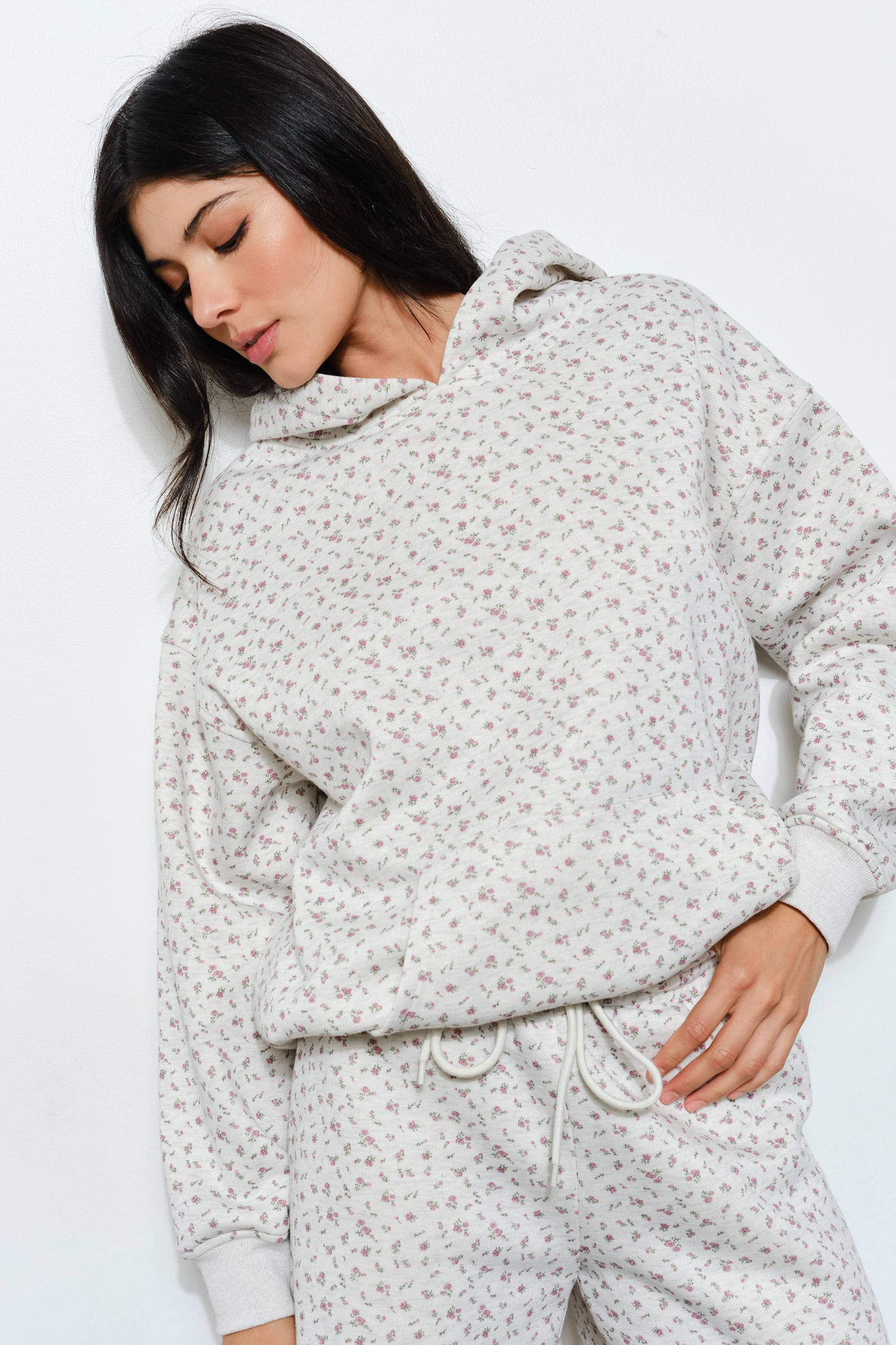 LEANNE SWEATSHIRT - Cozy, Casual, Ditsy Floral